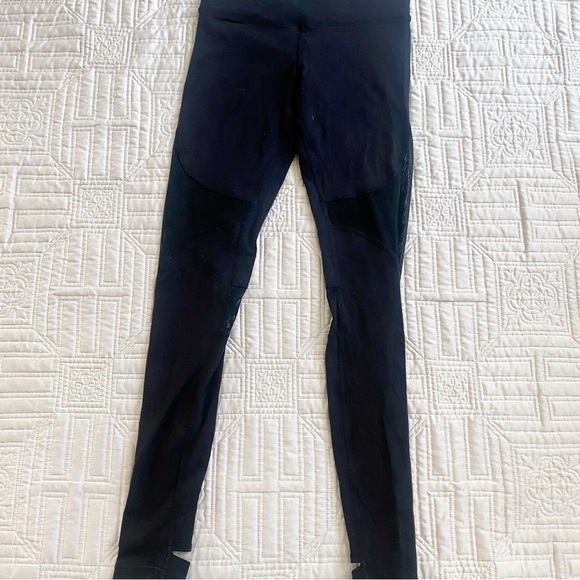 Alo Coast High Waist Stirrup Leggings Black - Picture 3 of 6